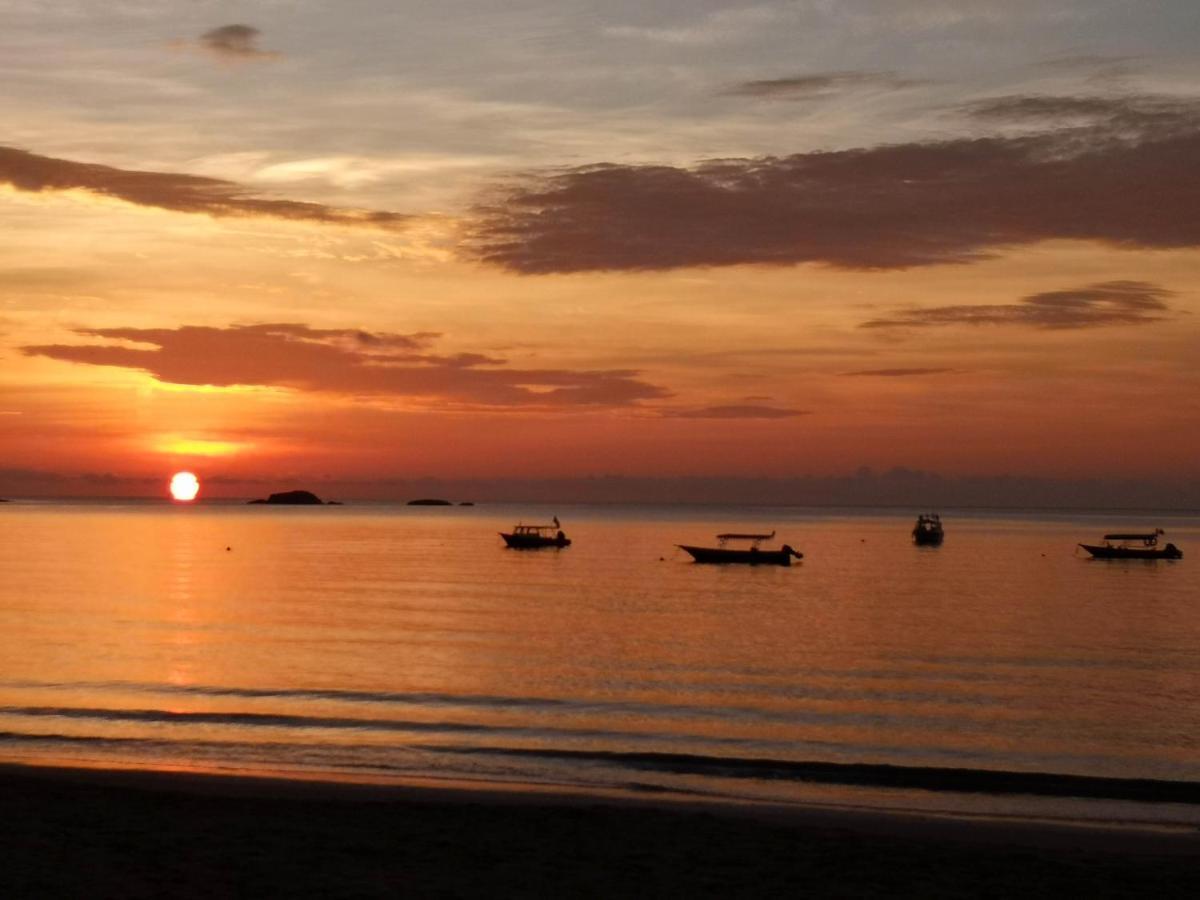 Bushman Tioman Hotel Kampong Juara Luaran gambar