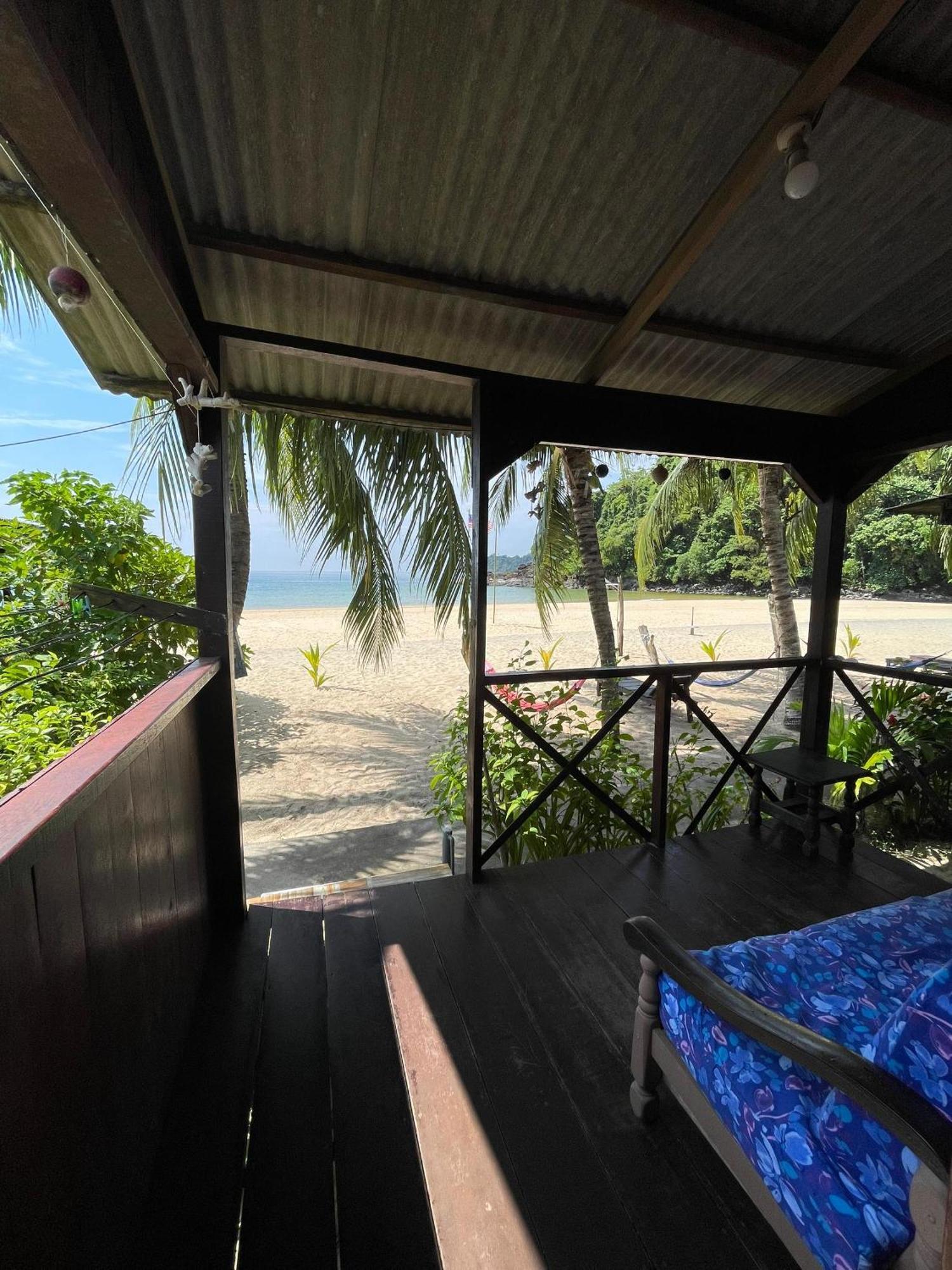 Bushman Tioman Hotel Kampong Juara Luaran gambar